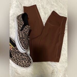 Girlfriend Collective brown compression leggings with pockets